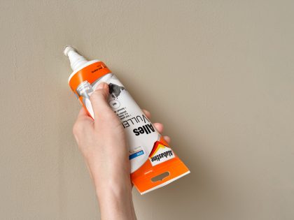 vullen gaatje met Alabastine Allesvuller Thumbnail